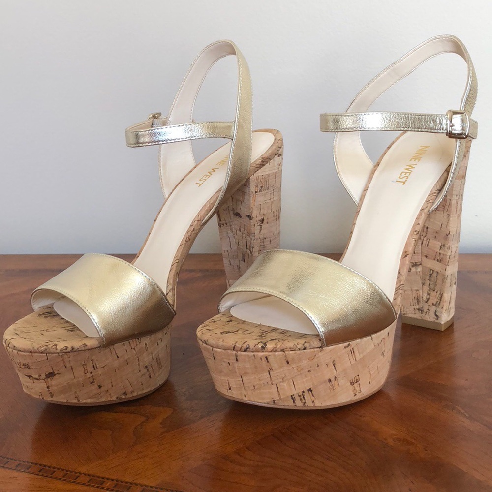Nine West Carnation Platform Sandal